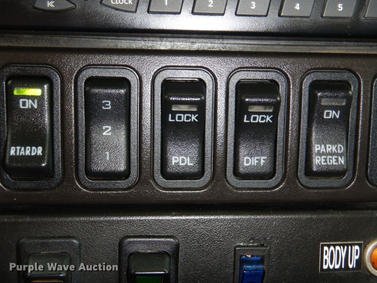 image for item DN7478 2012 International WorkStar 7600  dump truck