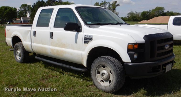 image for item DN7479 2008 Ford F250 Super Duty XL  Crew Cab pickup truck