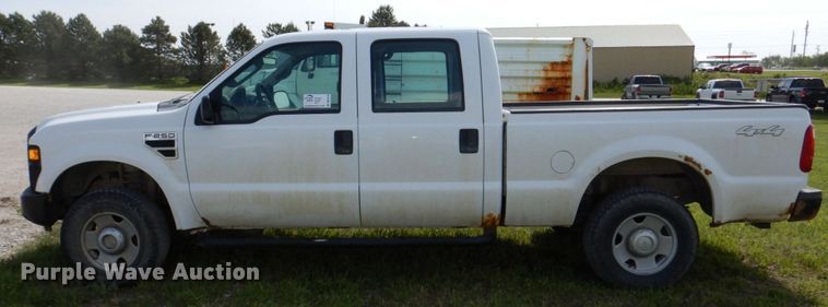 image for item DN7479 2008 Ford F250 Super Duty XL  Crew Cab pickup truck