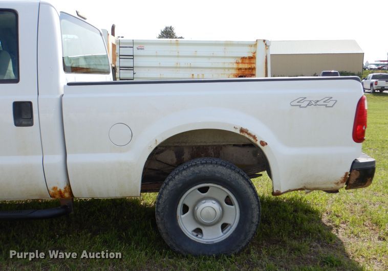 image for item DN7479 2008 Ford F250 Super Duty XL  Crew Cab pickup truck