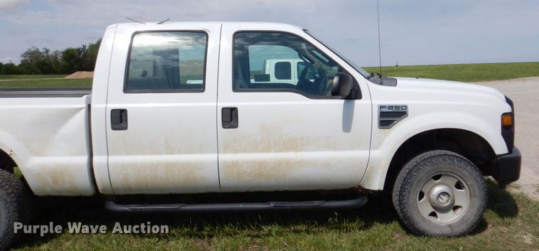 image for item DN7479 2008 Ford F250 Super Duty XL  Crew Cab pickup truck