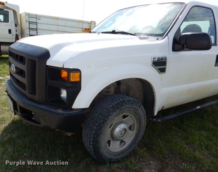 image for item DN7479 2008 Ford F250 Super Duty XL  Crew Cab pickup truck