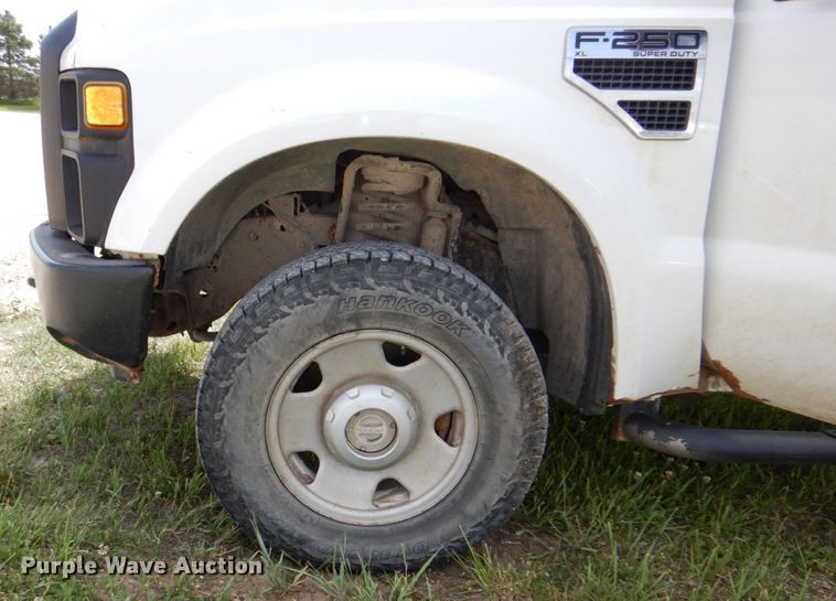 image for item DN7479 2008 Ford F250 Super Duty XL  Crew Cab pickup truck