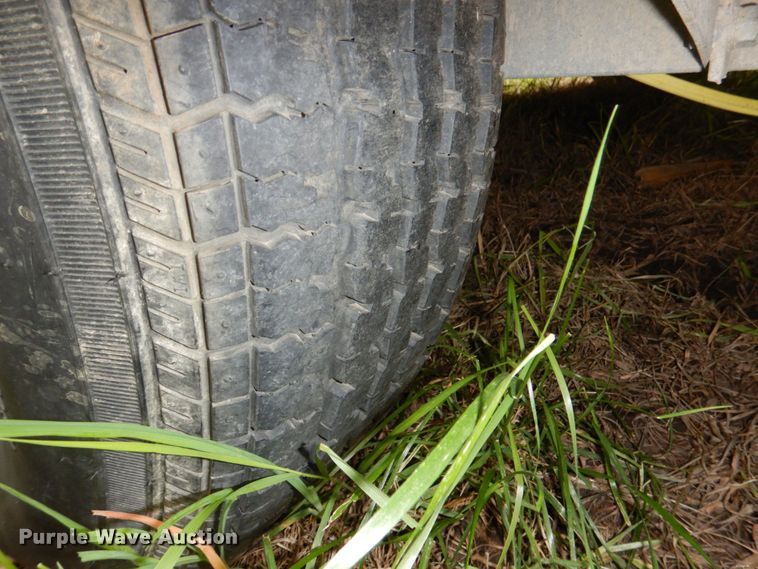 image for item DN7484 2010 Dempster  recycle trailer