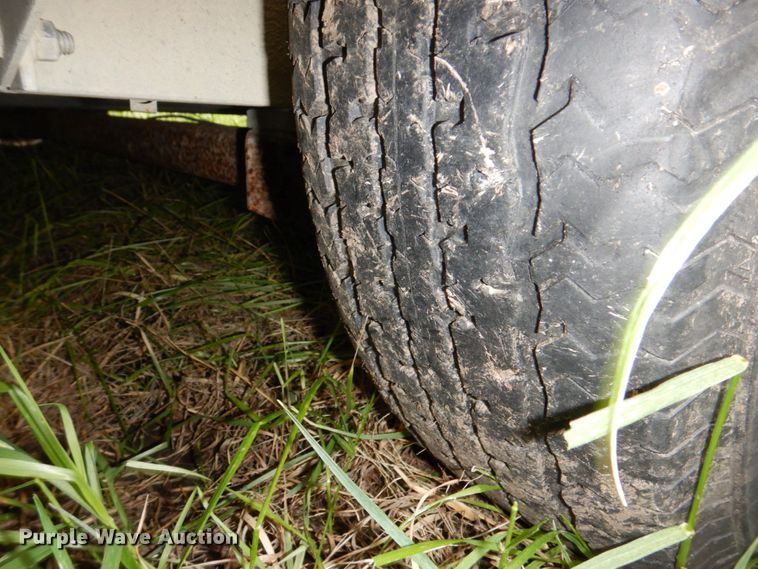 image for item DN7485 2010 Dempster  recycle trailer