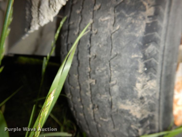 image for item DN7487 2010 Dempster  recycle trailer