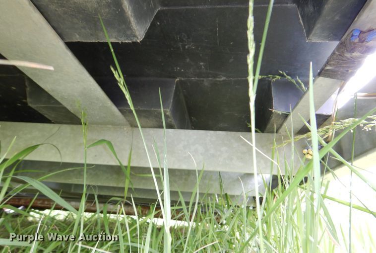 image for item DN7488 2011 Dempster  recycle trailer