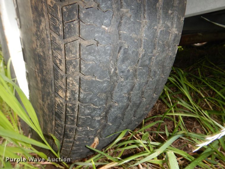 image for item DN7488 2011 Dempster  recycle trailer