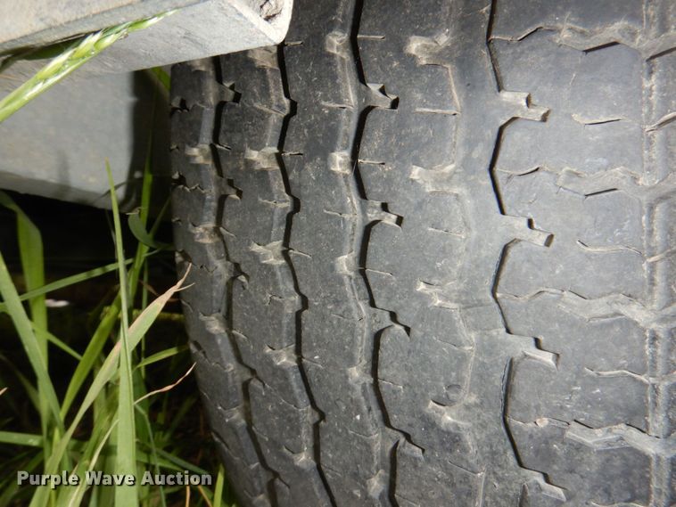 image for item DN7488 2011 Dempster  recycle trailer