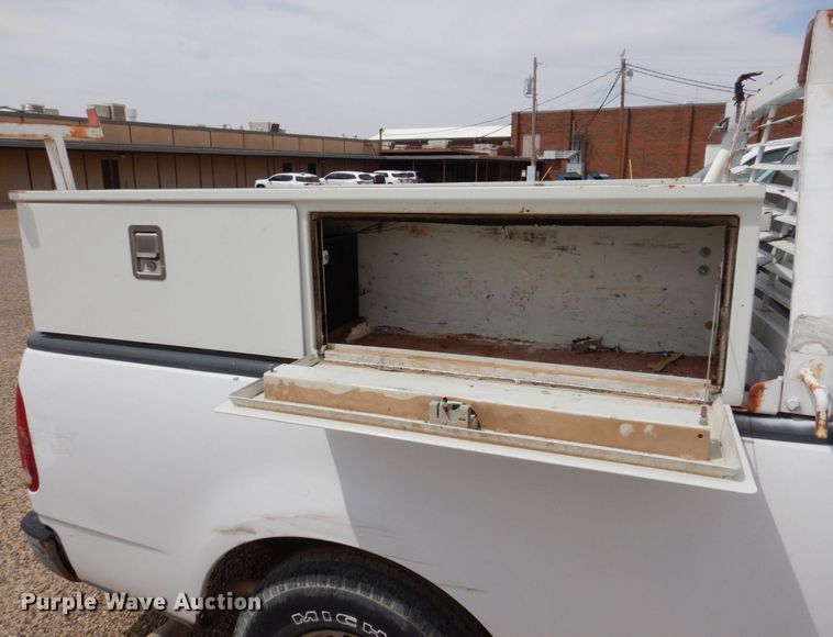 image for item DP3992 1998 Ford F150  pickup truck