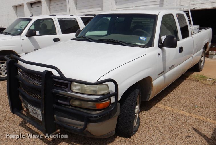 image for item DP3994 2001 Chevrolet Silverado 1500  Ext. Cab pickup truck