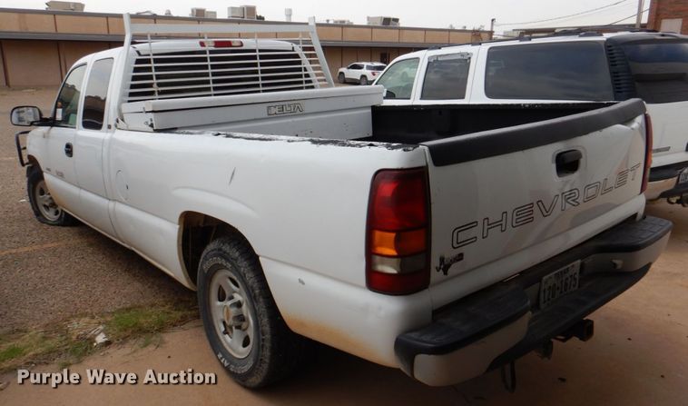 image for item DP3994 2001 Chevrolet Silverado 1500  Ext. Cab pickup truck