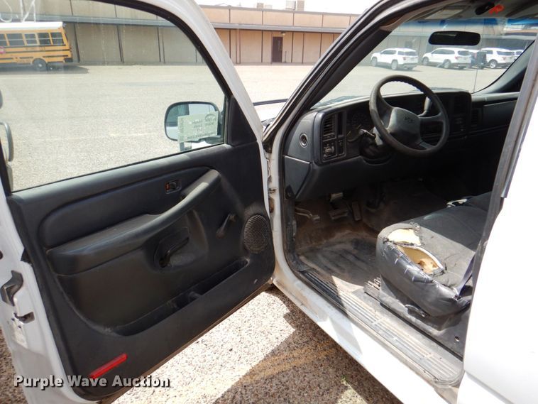 image for item DP3994 2001 Chevrolet Silverado 1500  Ext. Cab pickup truck