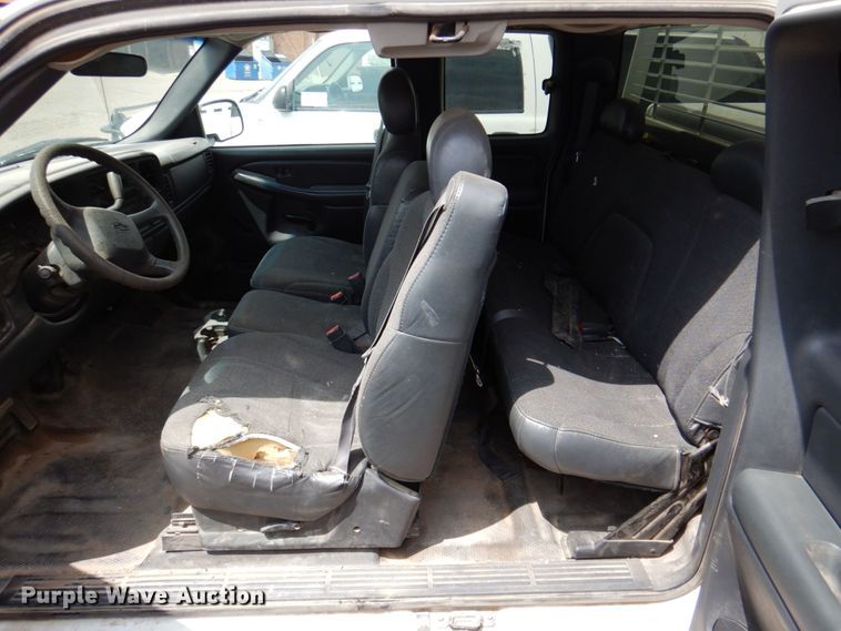 image for item DP3994 2001 Chevrolet Silverado 1500  Ext. Cab pickup truck