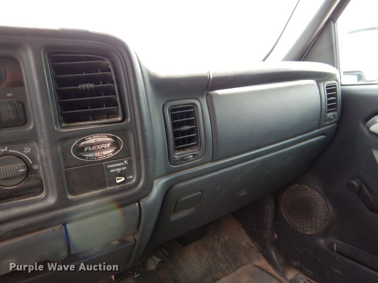 image for item DP3994 2001 Chevrolet Silverado 1500  Ext. Cab pickup truck