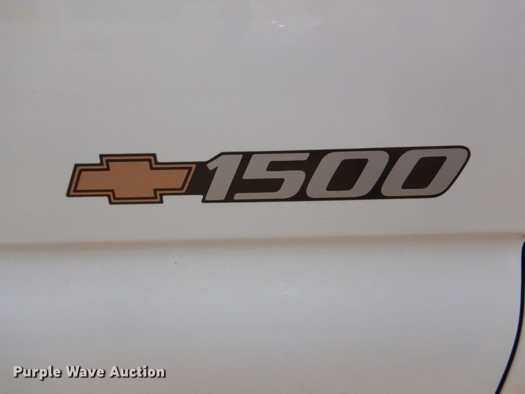 image for item DP3994 2001 Chevrolet Silverado 1500  Ext. Cab pickup truck