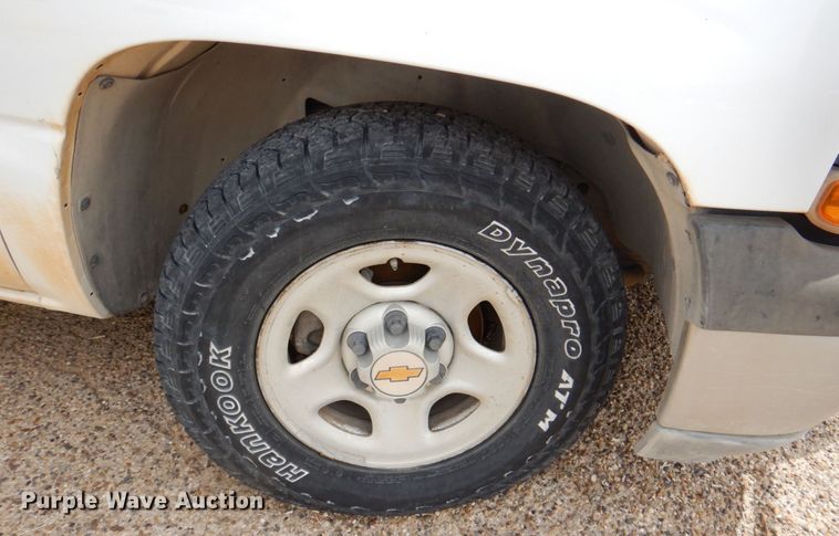 image for item DP3994 2001 Chevrolet Silverado 1500  Ext. Cab pickup truck