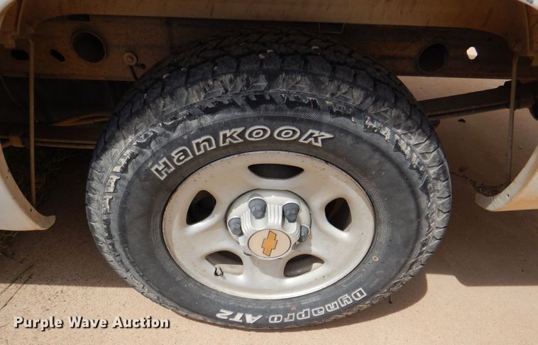 image for item DP3994 2001 Chevrolet Silverado 1500  Ext. Cab pickup truck