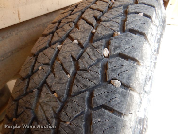 image for item DP3994 2001 Chevrolet Silverado 1500  Ext. Cab pickup truck