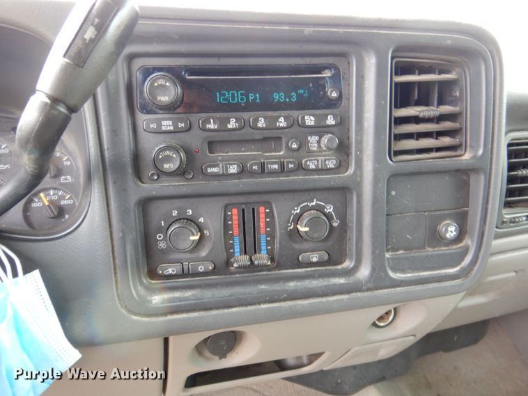 image for item DP3995 2005 Chevrolet Suburban  SUV