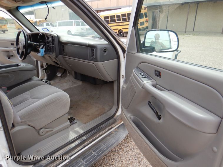 image for item DP3995 2005 Chevrolet Suburban  SUV