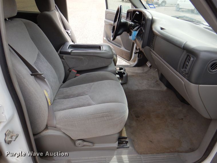 image for item DP3995 2005 Chevrolet Suburban  SUV