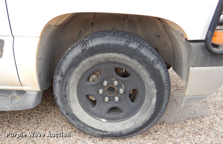 image for item DP3995 2005 Chevrolet Suburban  SUV