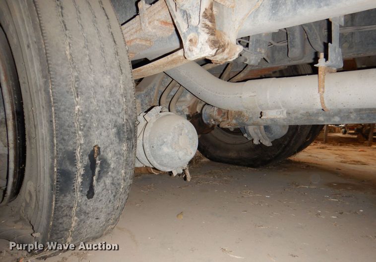 image for item DP3996 2005 Blue Bird TC2000  school bus