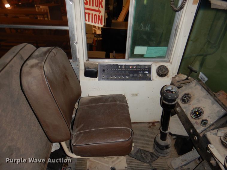 image for item DP3996 2005 Blue Bird TC2000  school bus