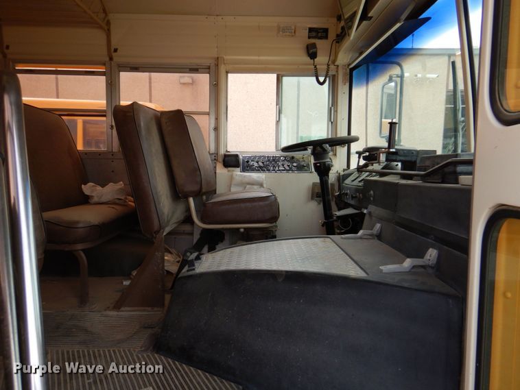 image for item DP3998 1989 Blue Bird TC2000  school bus