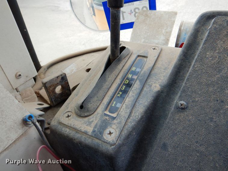 image for item DP3998 1989 Blue Bird TC2000  school bus