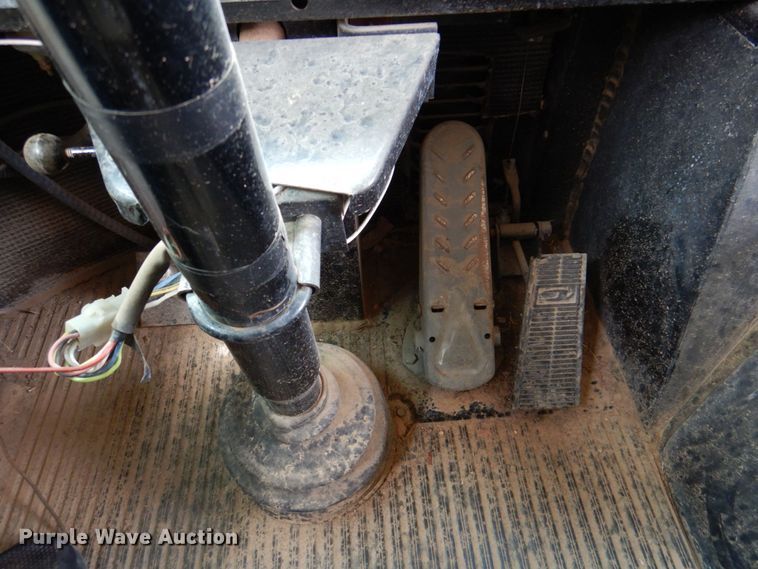 image for item DP3998 1989 Blue Bird TC2000  school bus