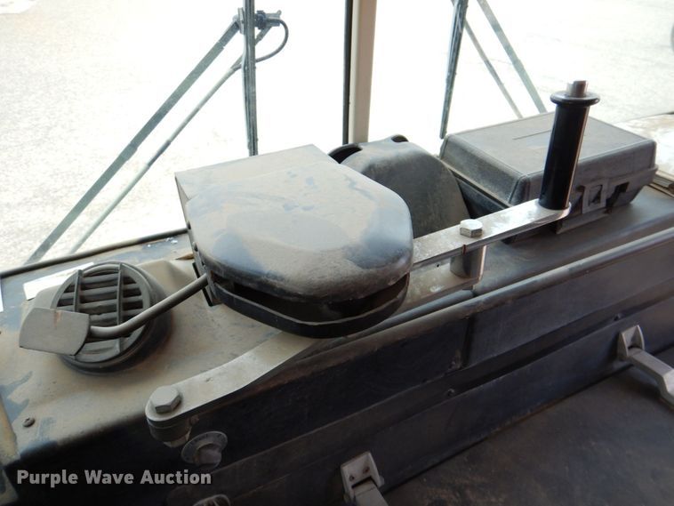 image for item DP3998 1989 Blue Bird TC2000  school bus