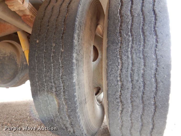 image for item DP3998 1989 Blue Bird TC2000  school bus