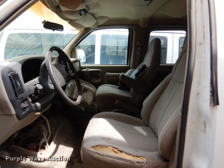 image for item DP3999 1997 Chevrolet Express 2500  van