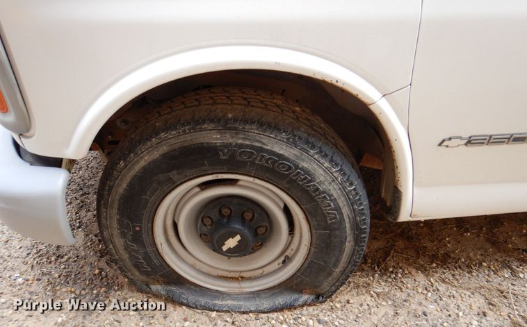 image for item DP3999 1997 Chevrolet Express 2500  van
