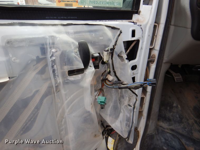 image for item DP4000 2001 Chevrolet Express 3500  van