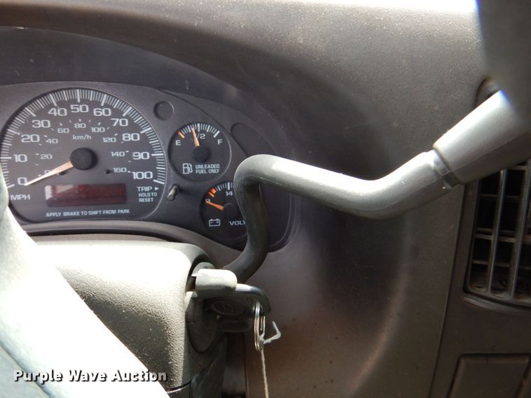 image for item DP4000 2001 Chevrolet Express 3500  van