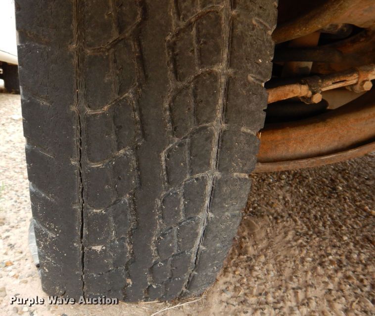 image for item DP4000 2001 Chevrolet Express 3500  van