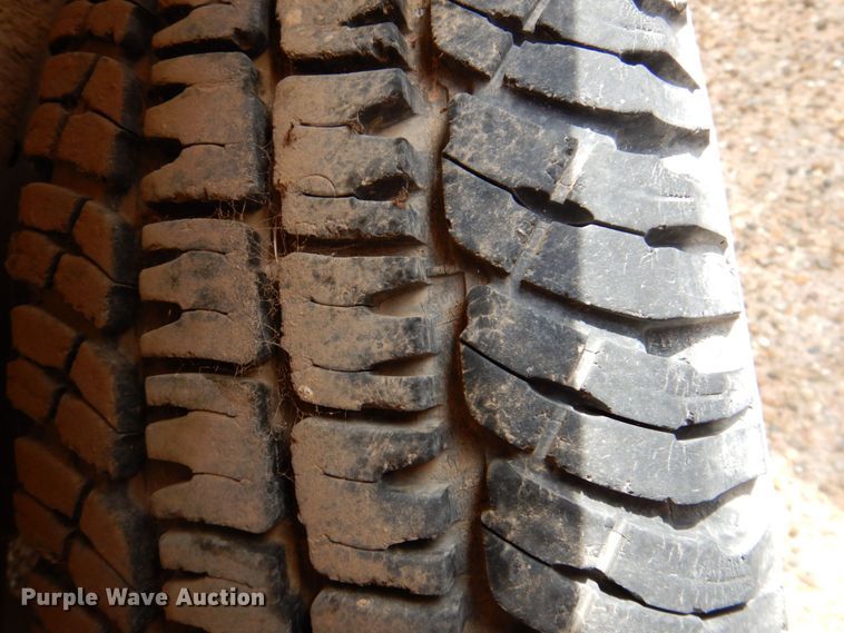 image for item DP4000 2001 Chevrolet Express 3500  van