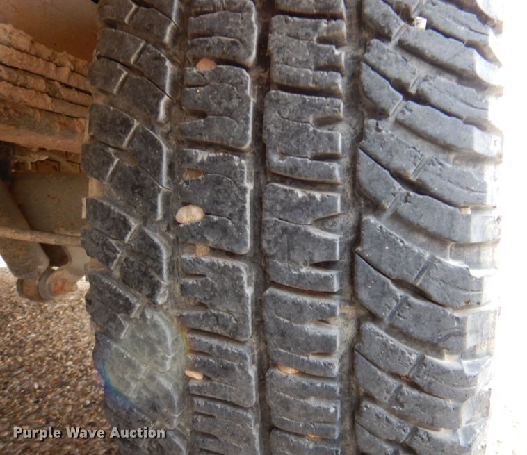 image for item DP4000 2001 Chevrolet Express 3500  van