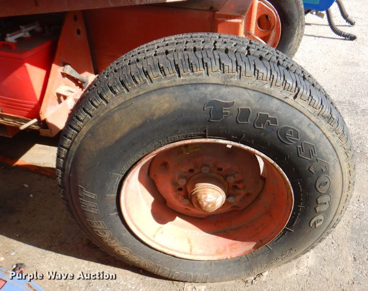 image for item DP4185 1998 Snorkel 41E  boom lift