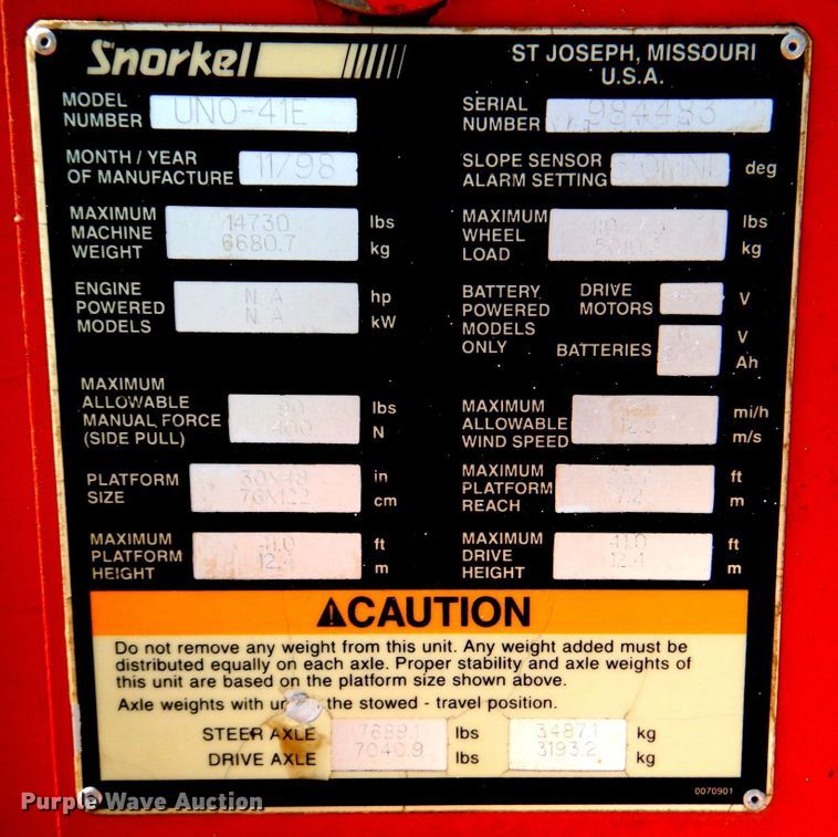 image for item DP4185 1998 Snorkel 41E  boom lift