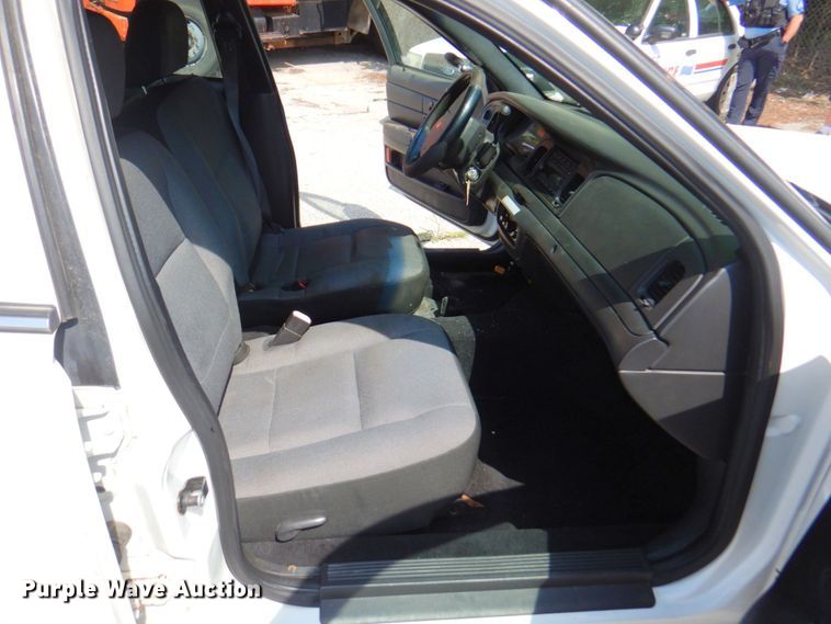 image for item DP4187 2009 Ford Crown Victoria Police Interceptor