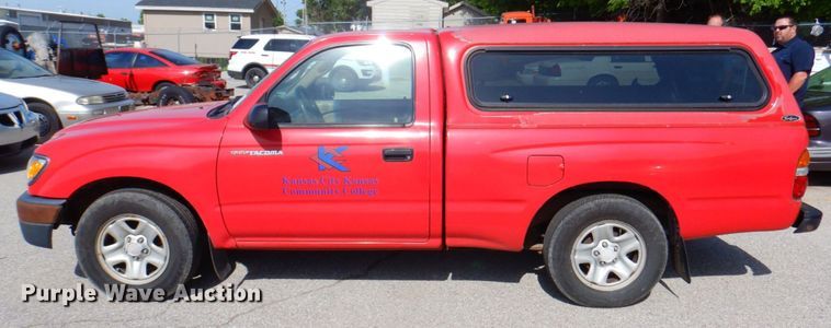 image for item DP4188 2004 Toyota Tacoma  pickup truck