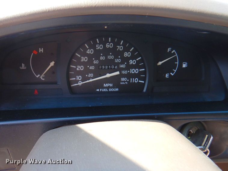 image for item DP4188 2004 Toyota Tacoma  pickup truck