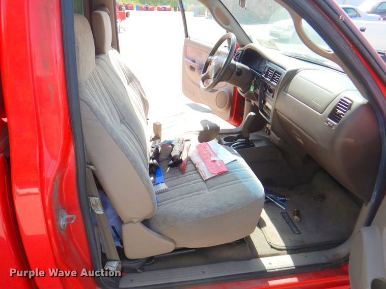 image for item DP4188 2004 Toyota Tacoma  pickup truck