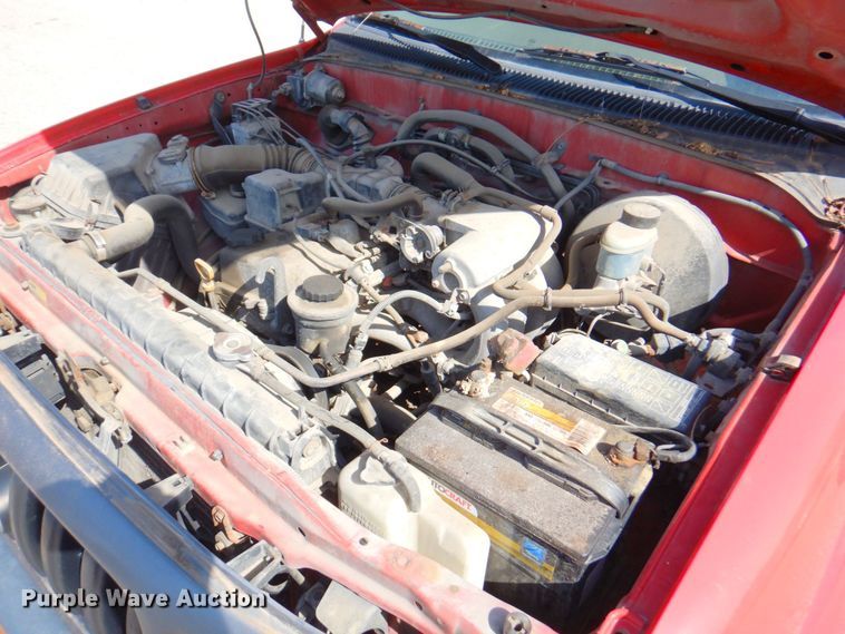 image for item DP4188 2004 Toyota Tacoma  pickup truck