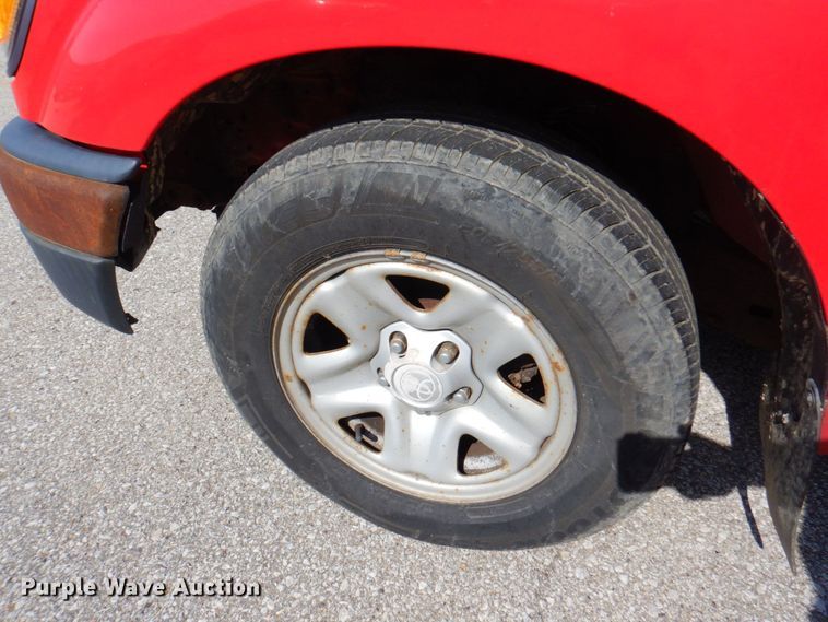 image for item DP4188 2004 Toyota Tacoma  pickup truck