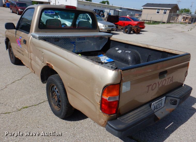 image for item DP4189 1996 Toyota Tacoma  pickup truck